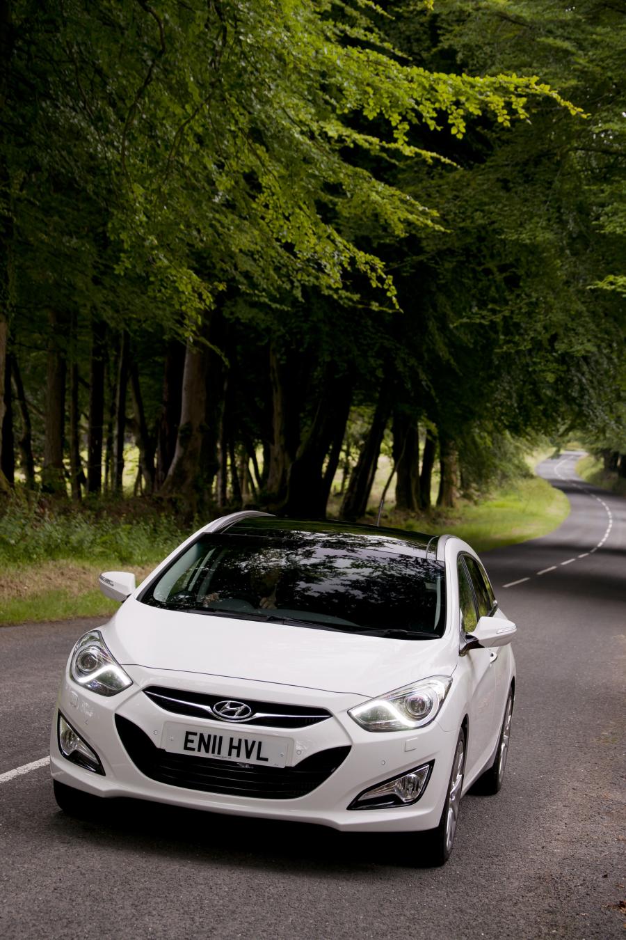  Hyundai i40 Station Wagon CRDi 2011 года  (UK) (фото 97 из 146)